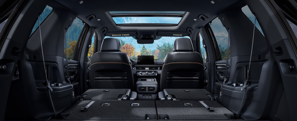 2024 Honda Pilot Interior viewed from the trunk