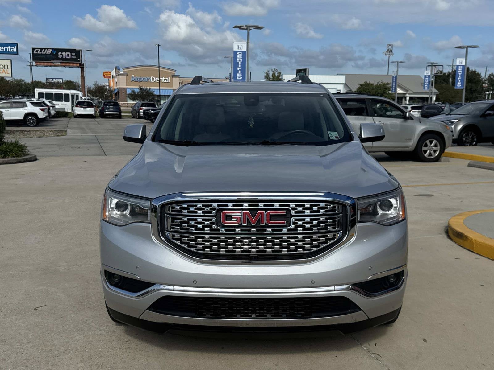 2019 GMC Acadia Denali