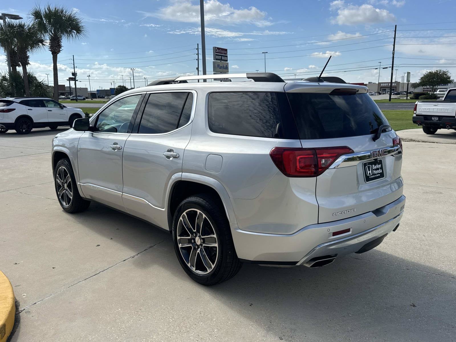 2019 GMC Acadia Denali