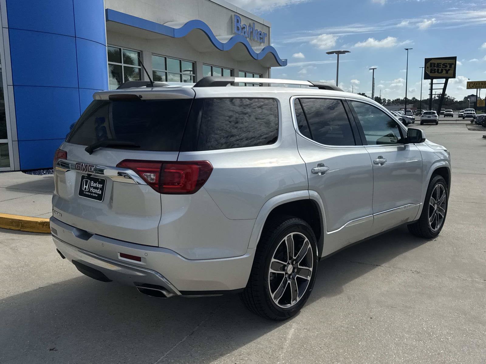 2019 GMC Acadia Denali