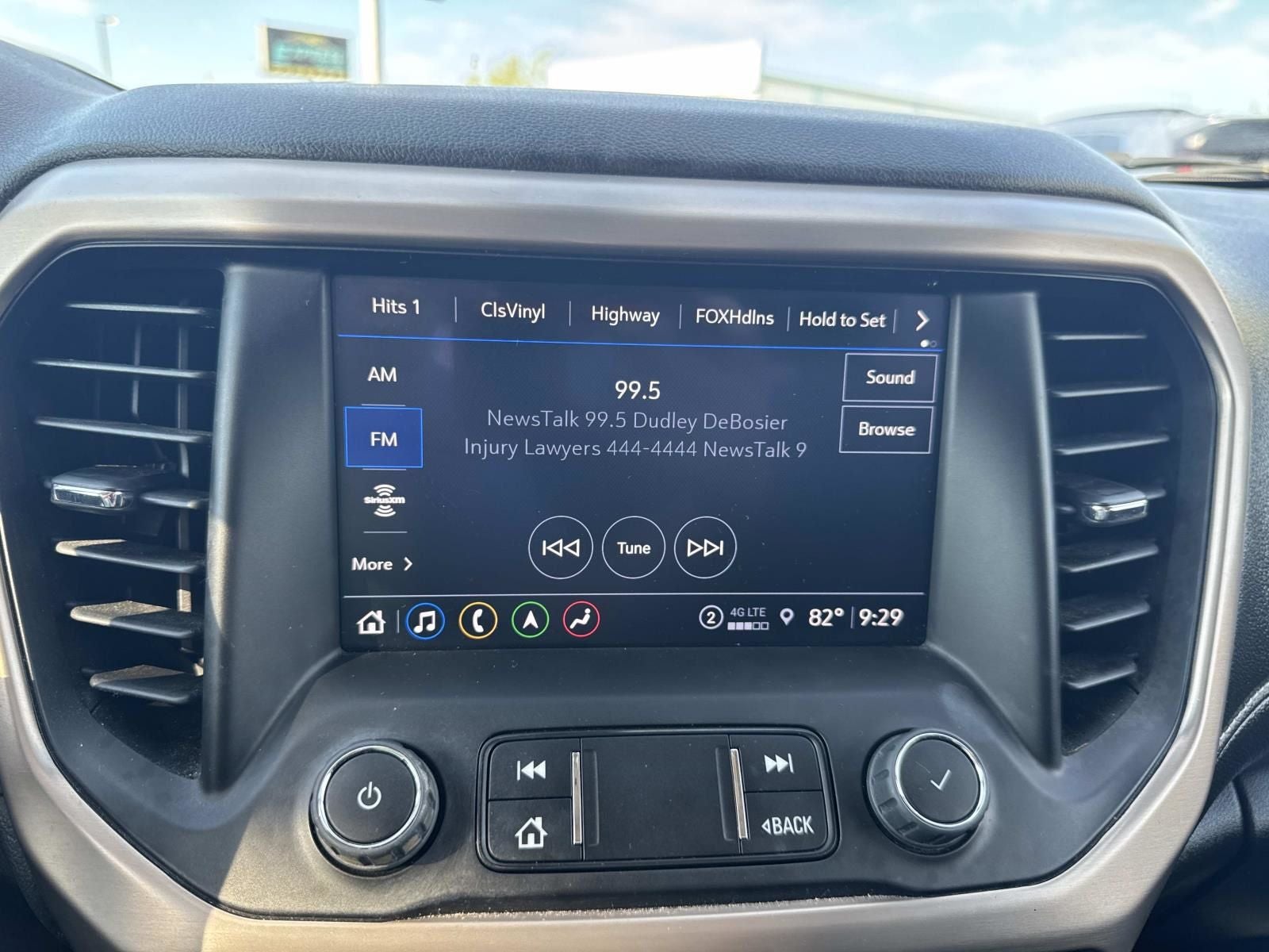 2023 GMC Acadia Denali