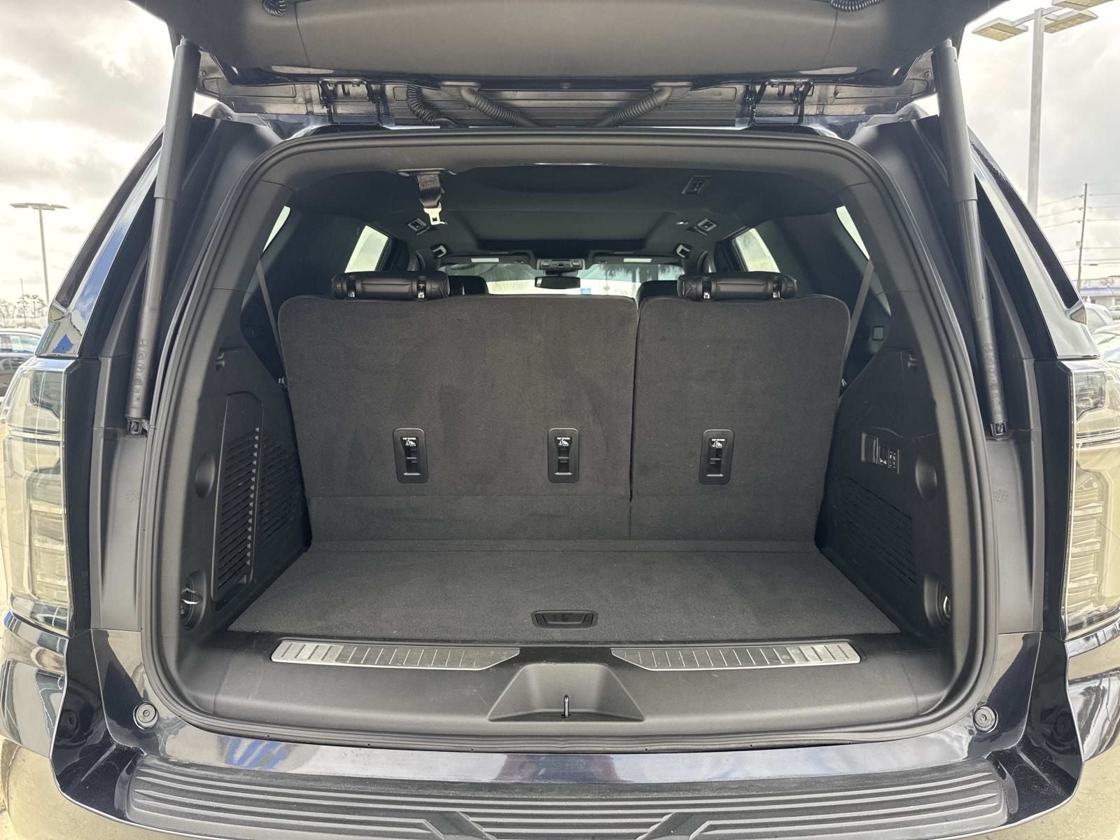 2025 Chevrolet Tahoe RST