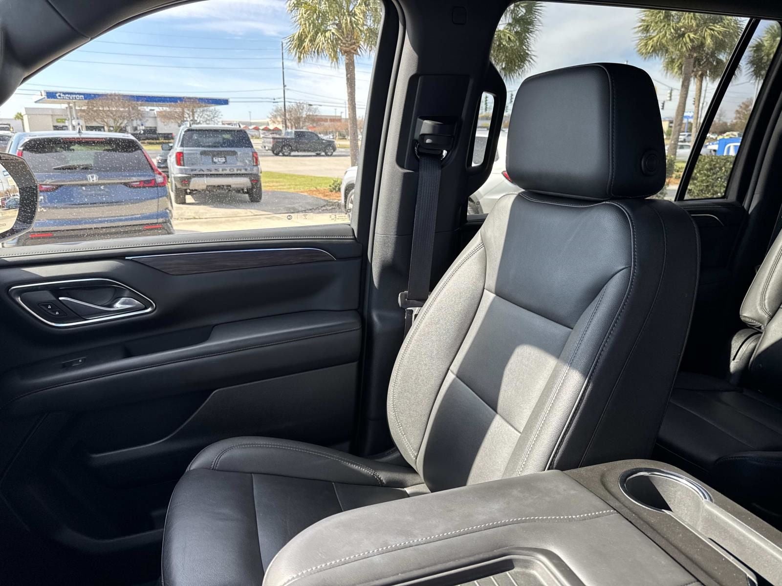 2023 Chevrolet Suburban LT