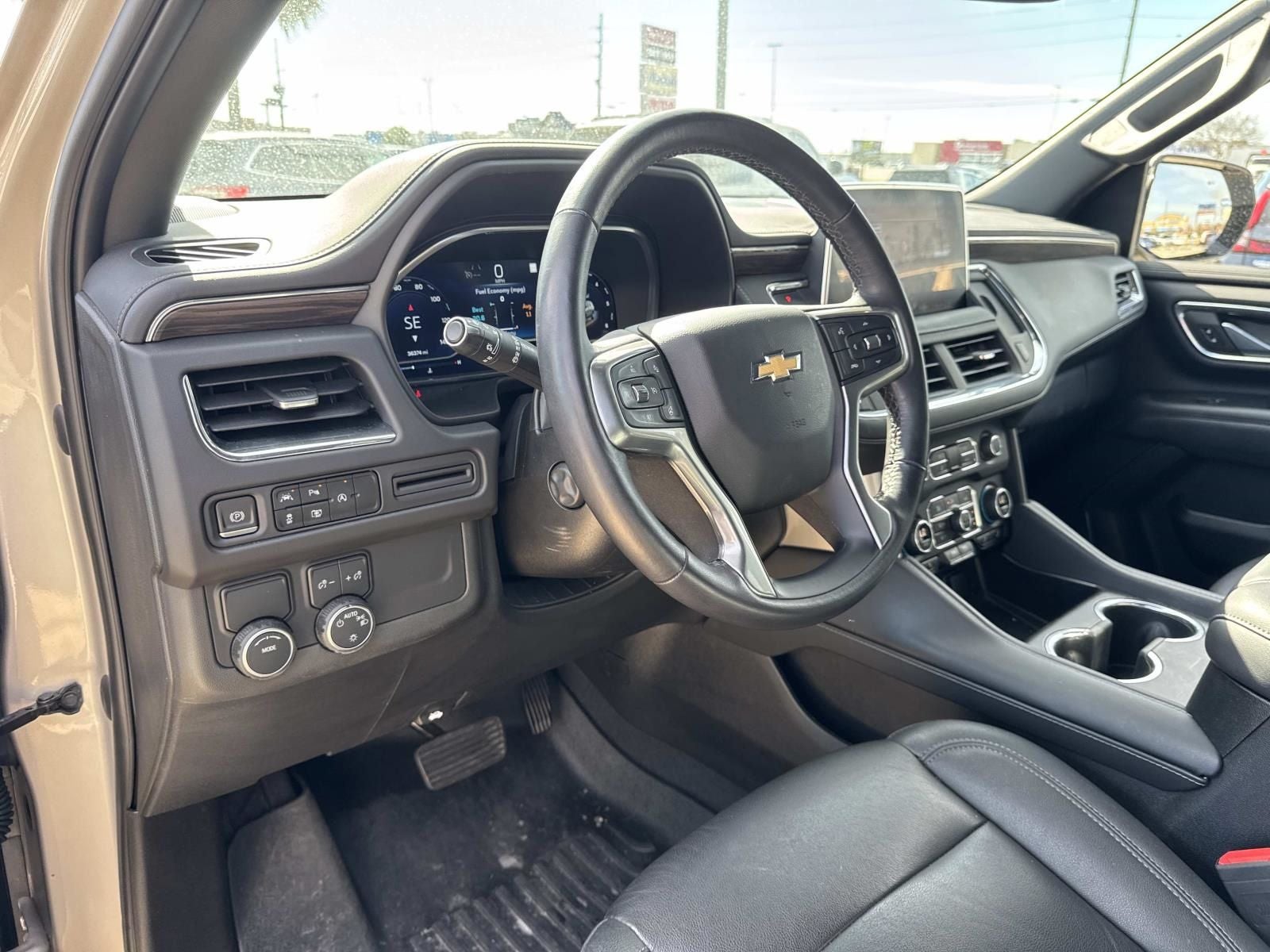 2023 Chevrolet Suburban LT