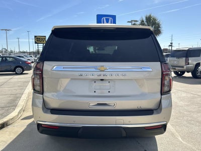 2023 Chevrolet Suburban LT