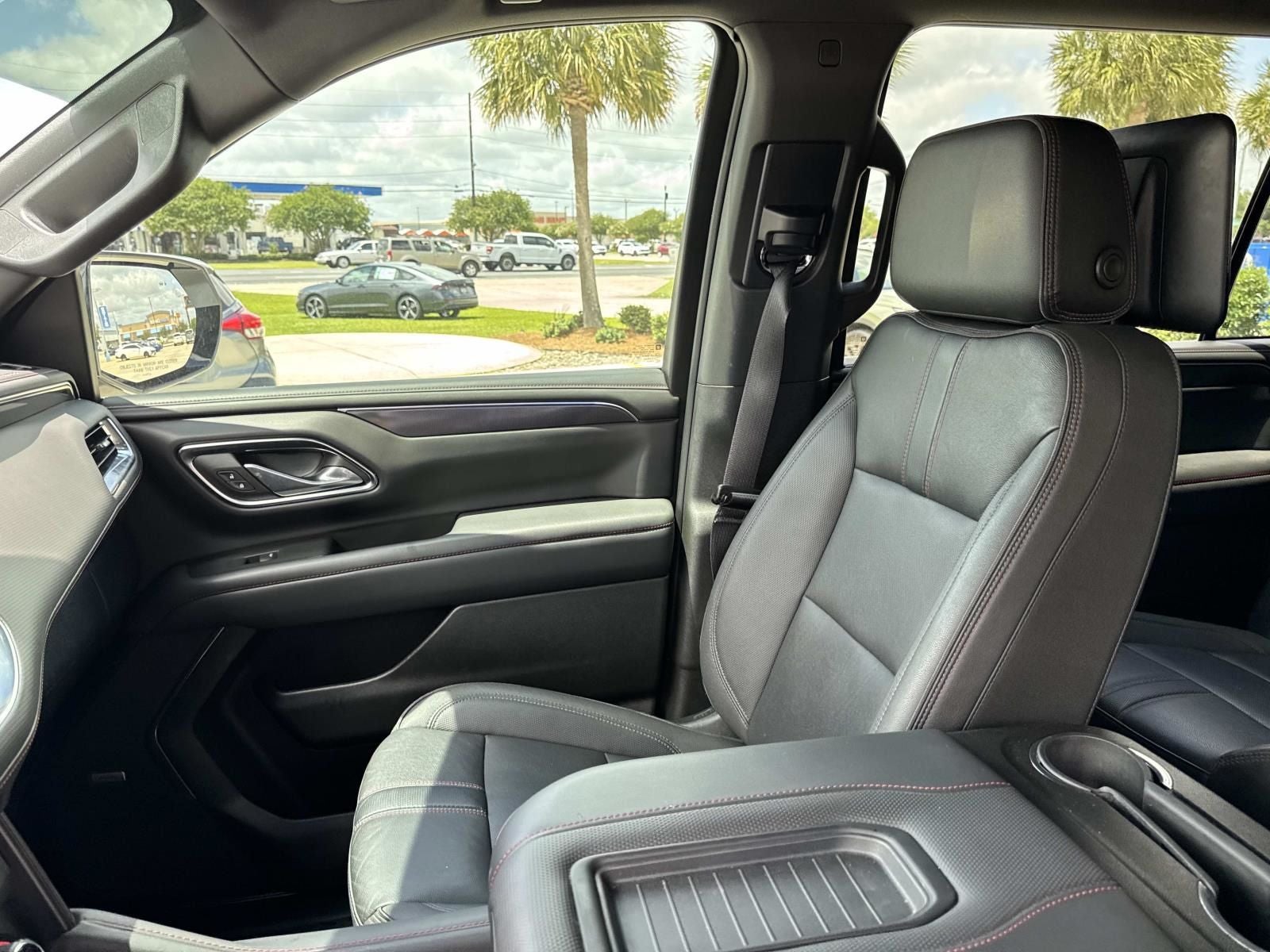 2023 Chevrolet Suburban RST