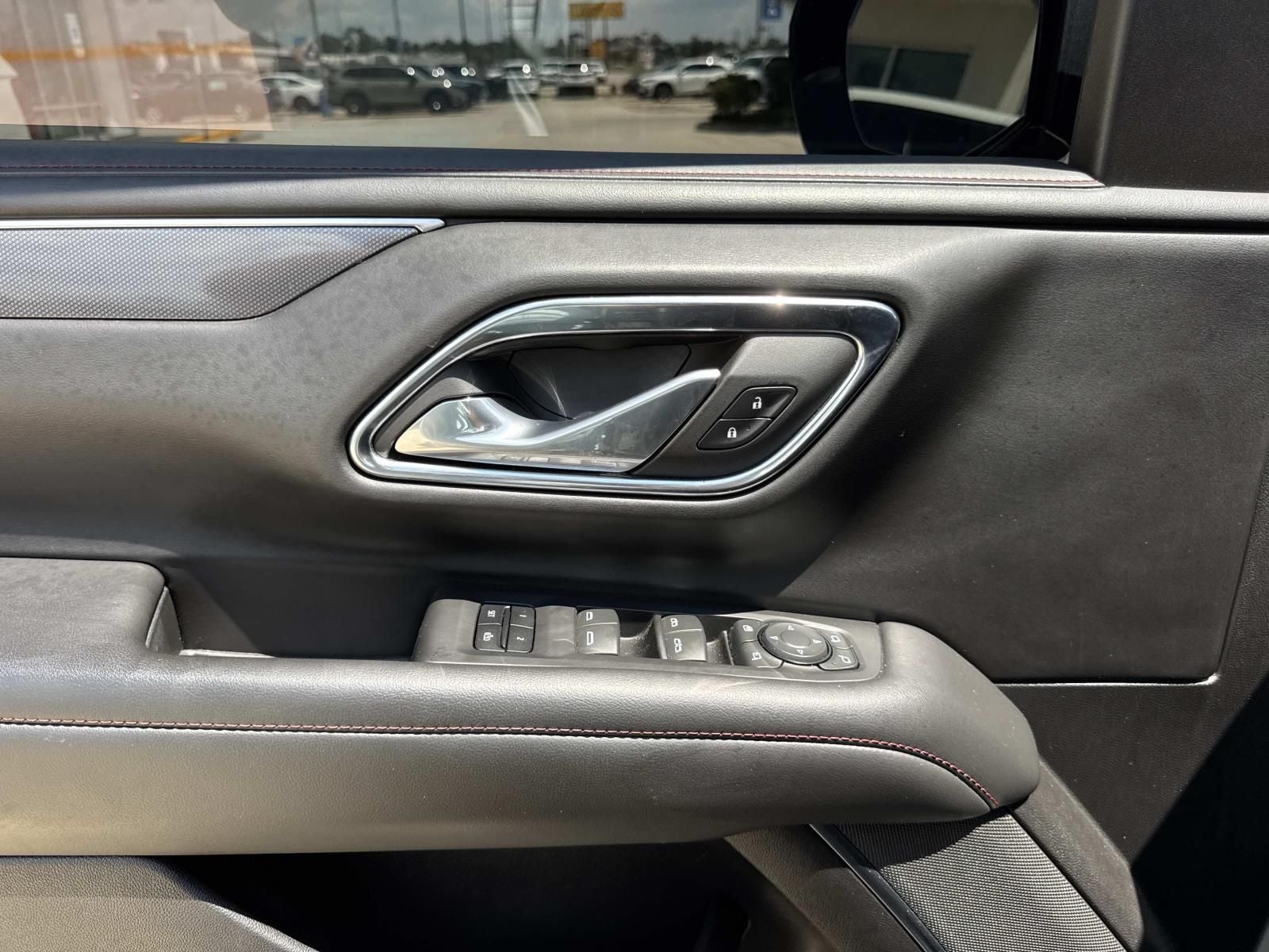 2023 Chevrolet Suburban RST