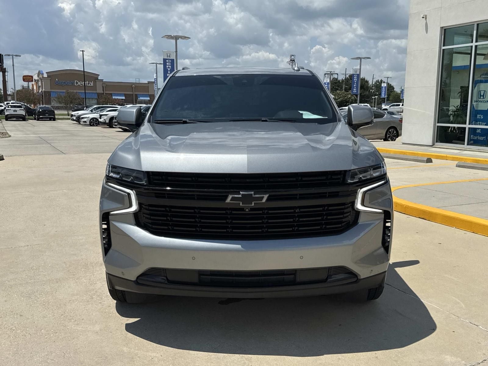2023 Chevrolet Suburban RST