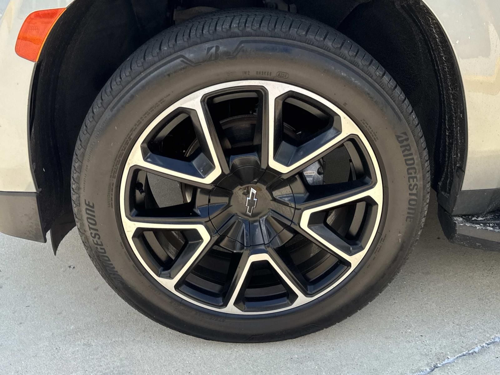 2023 Chevrolet Suburban RST