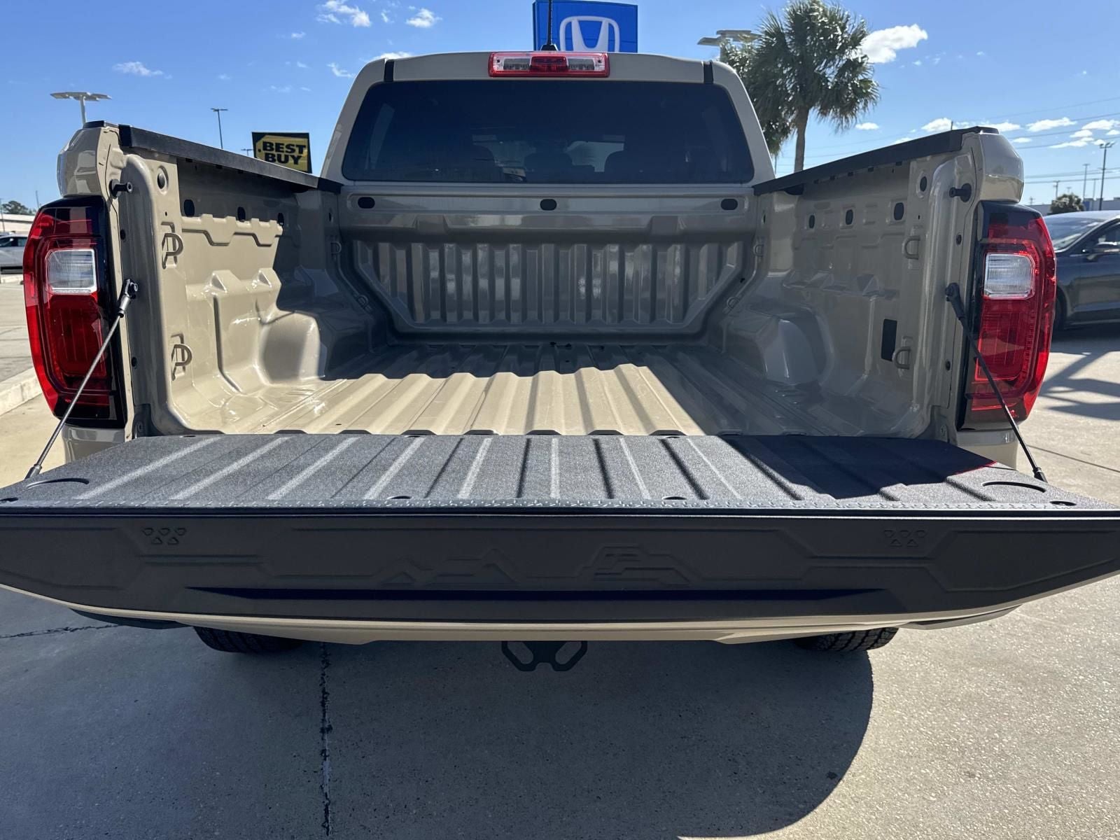 2024 GMC Canyon Elevation