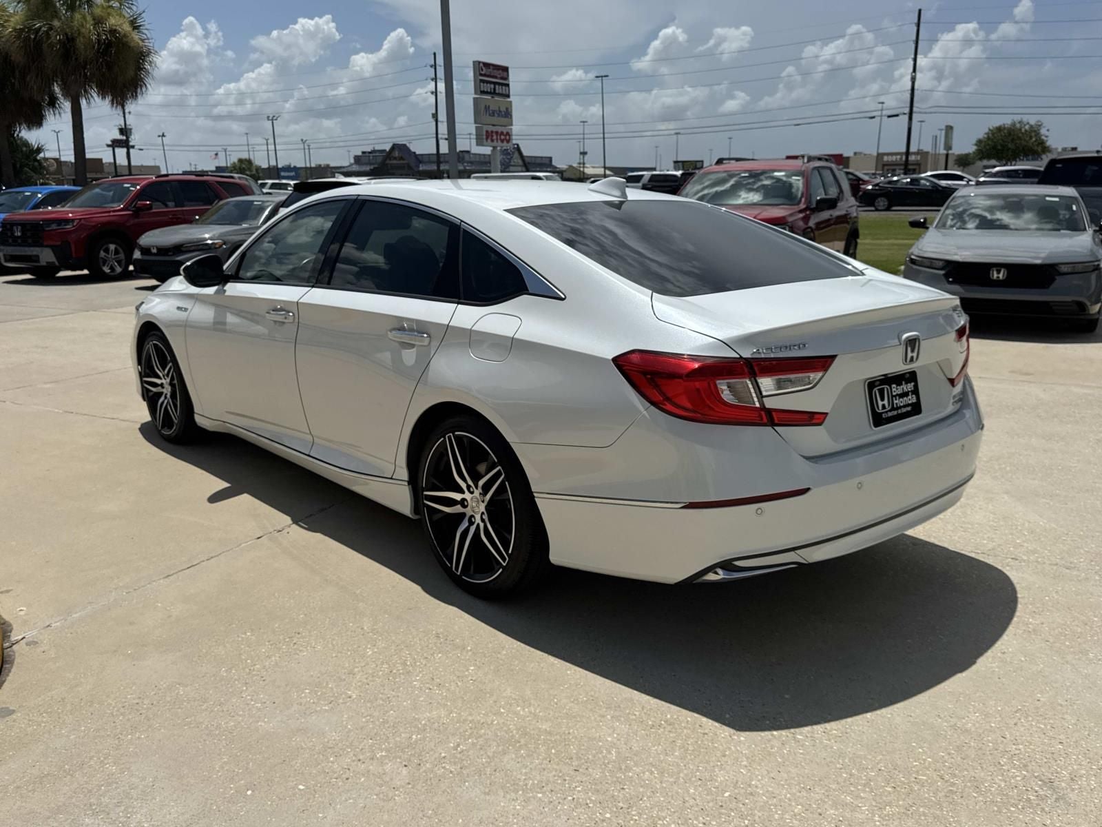 2021 Honda Accord Hybrid Touring - Photo 6