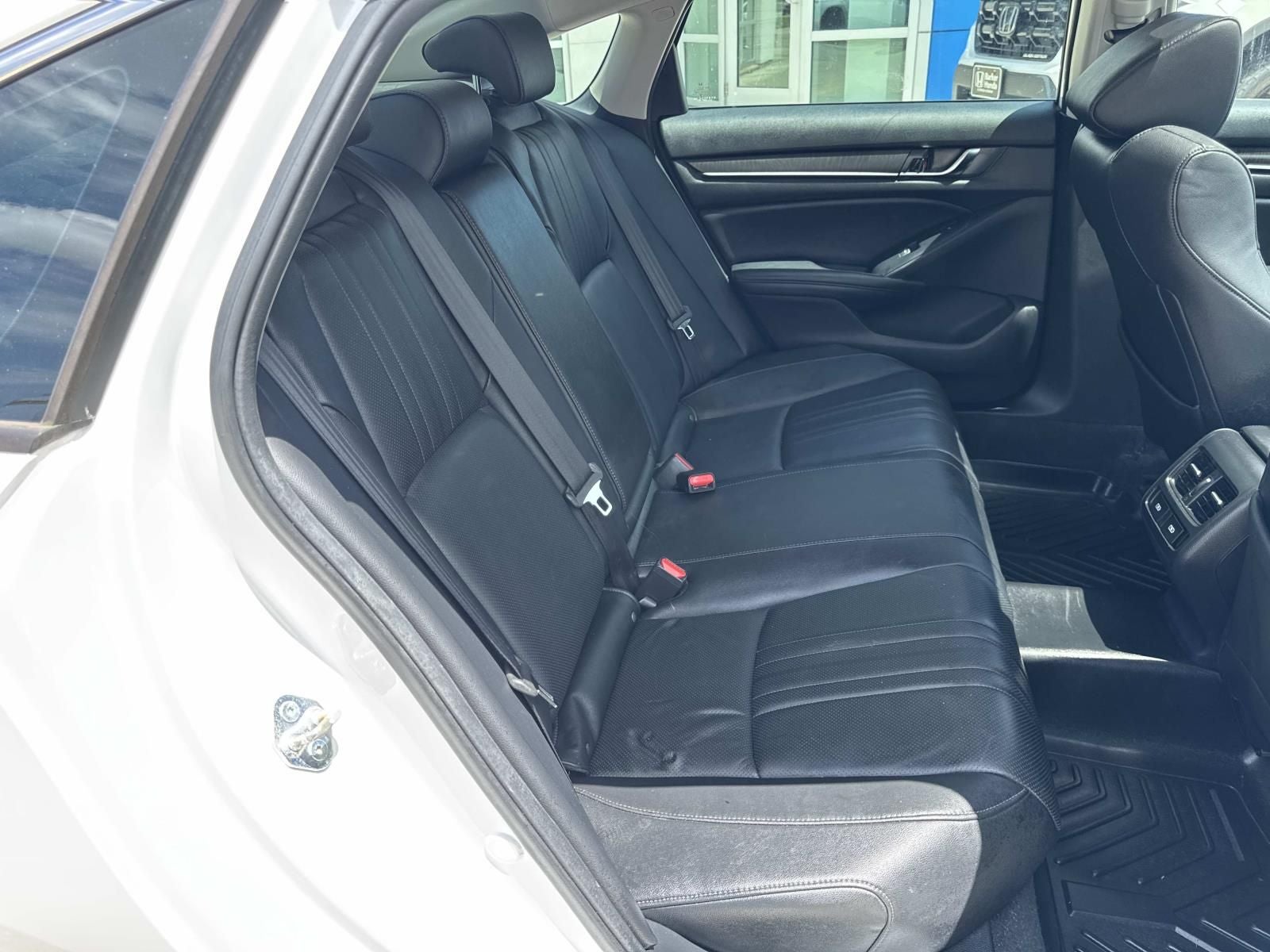 2021 Honda Accord Hybrid Touring - Photo 9