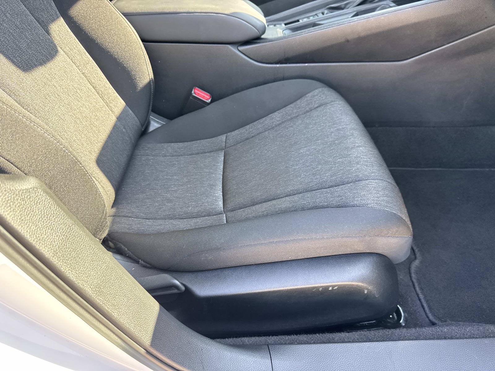 2025 Honda Accord LX - Photo 12