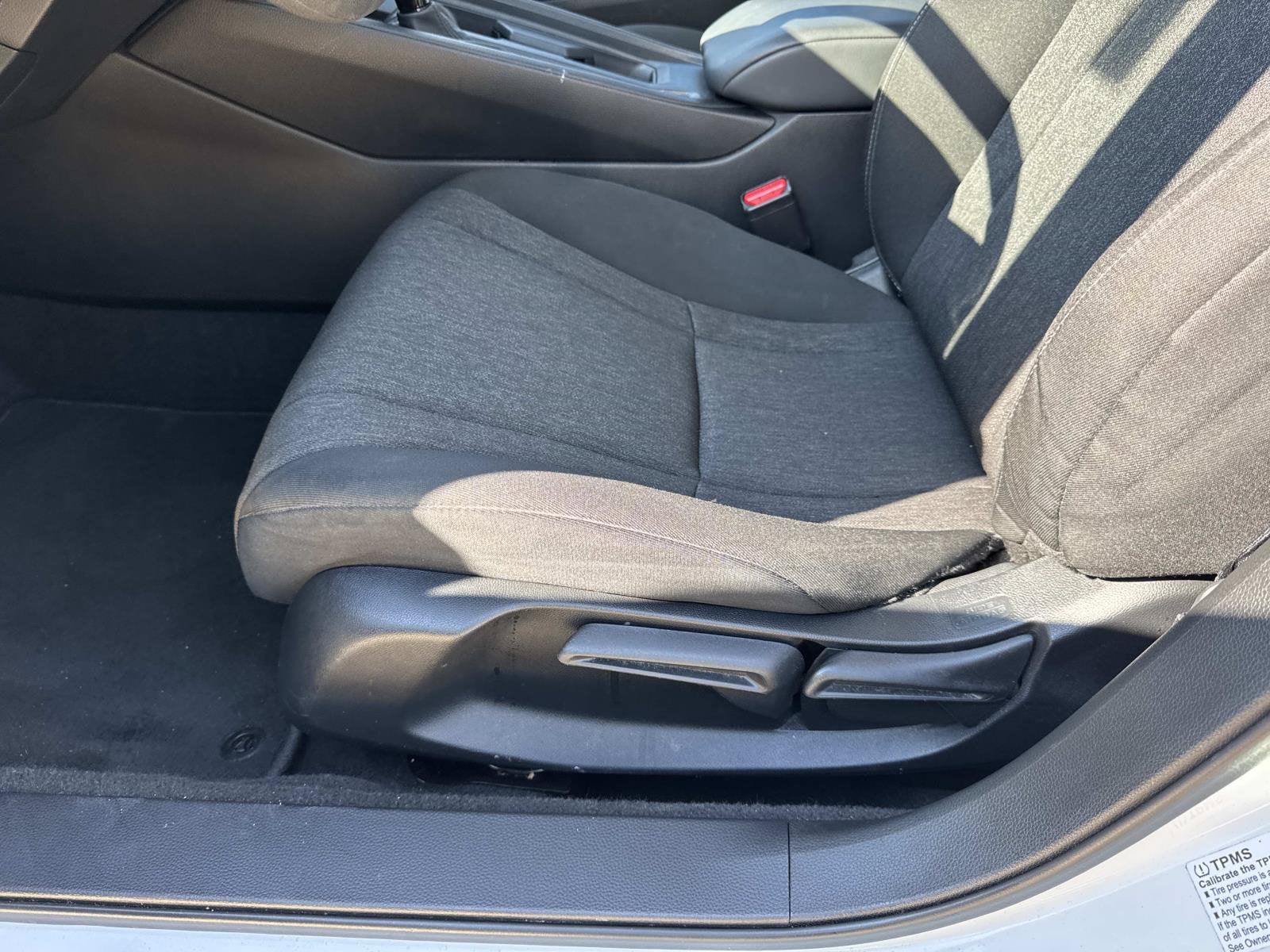 2025 Honda Accord LX - Photo 17
