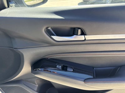 2023 Nissan Altima 2.0 SR