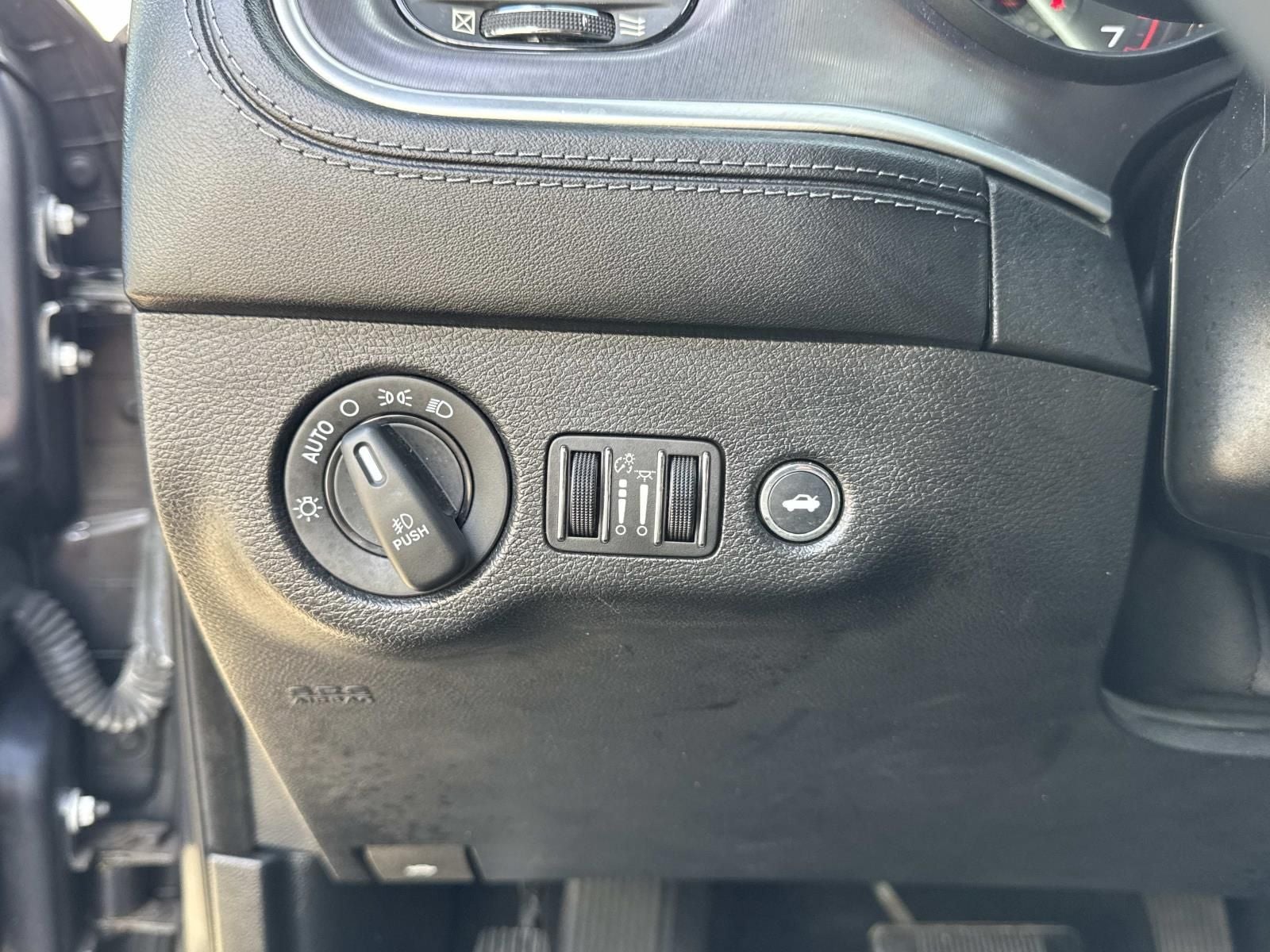 2019 Dodge Charger SXT