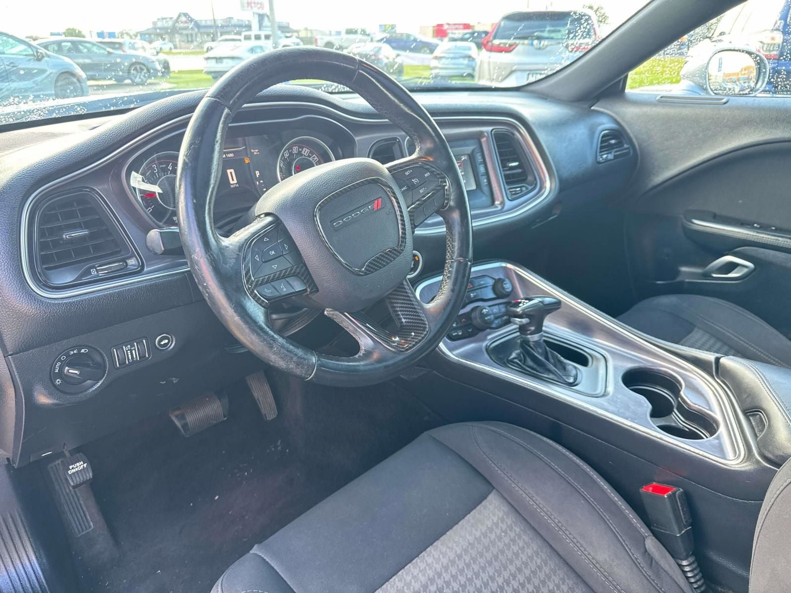 2015 Dodge Challenger SXT