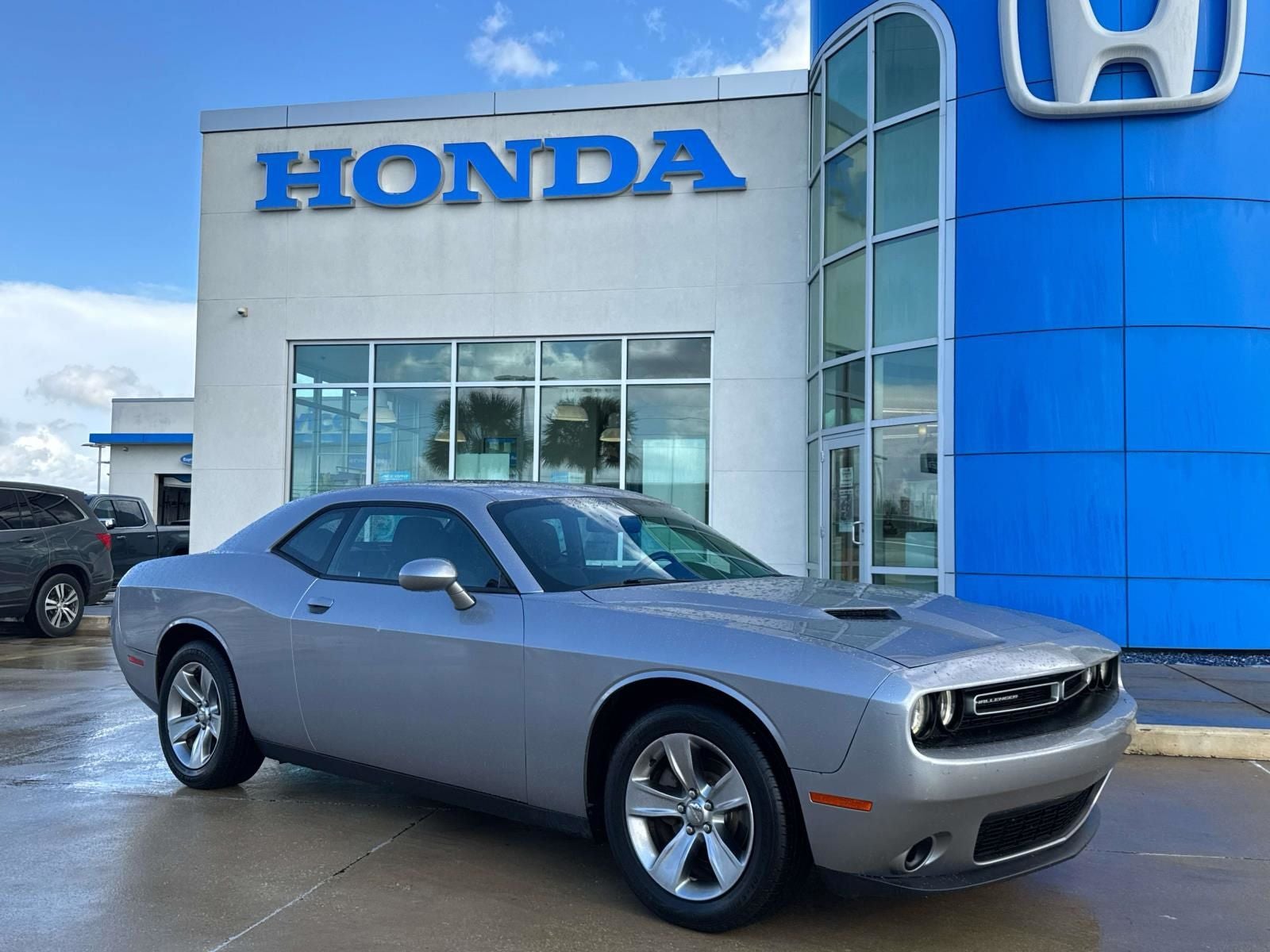 2015 Dodge Challenger SXT
