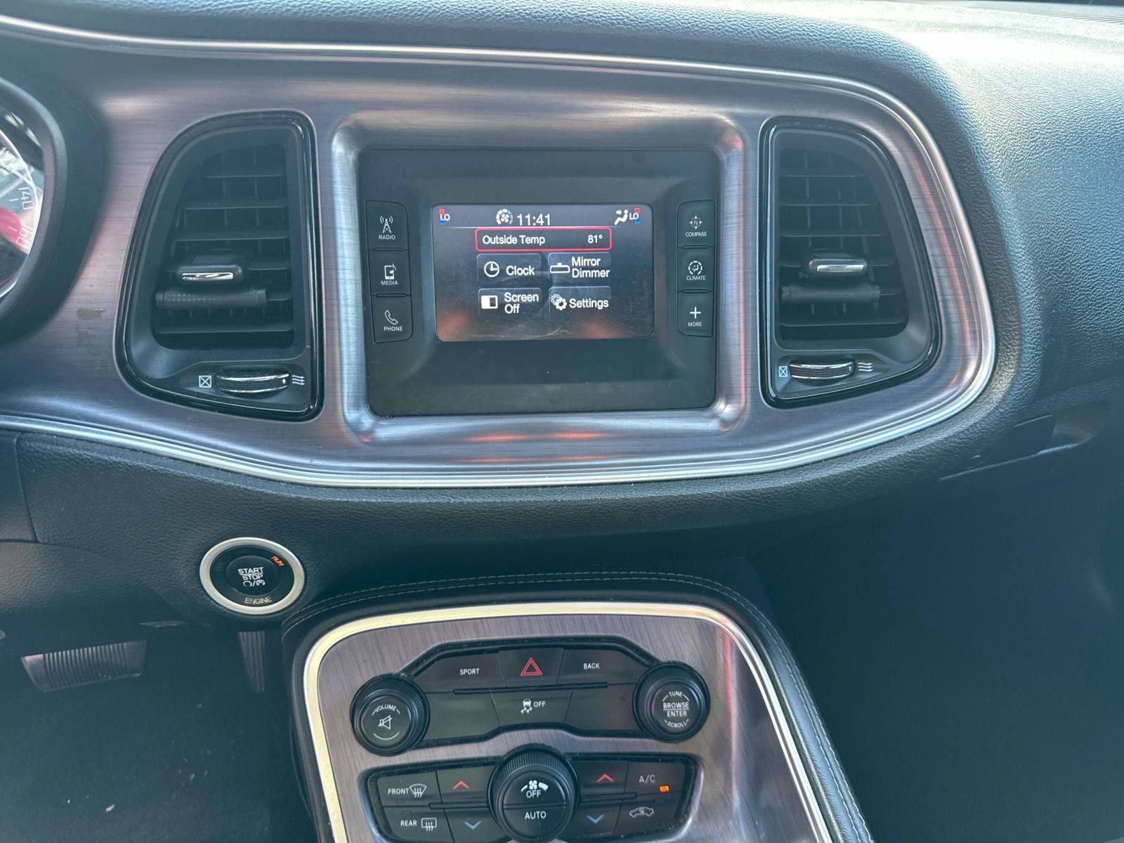 2015 Dodge Challenger SXT