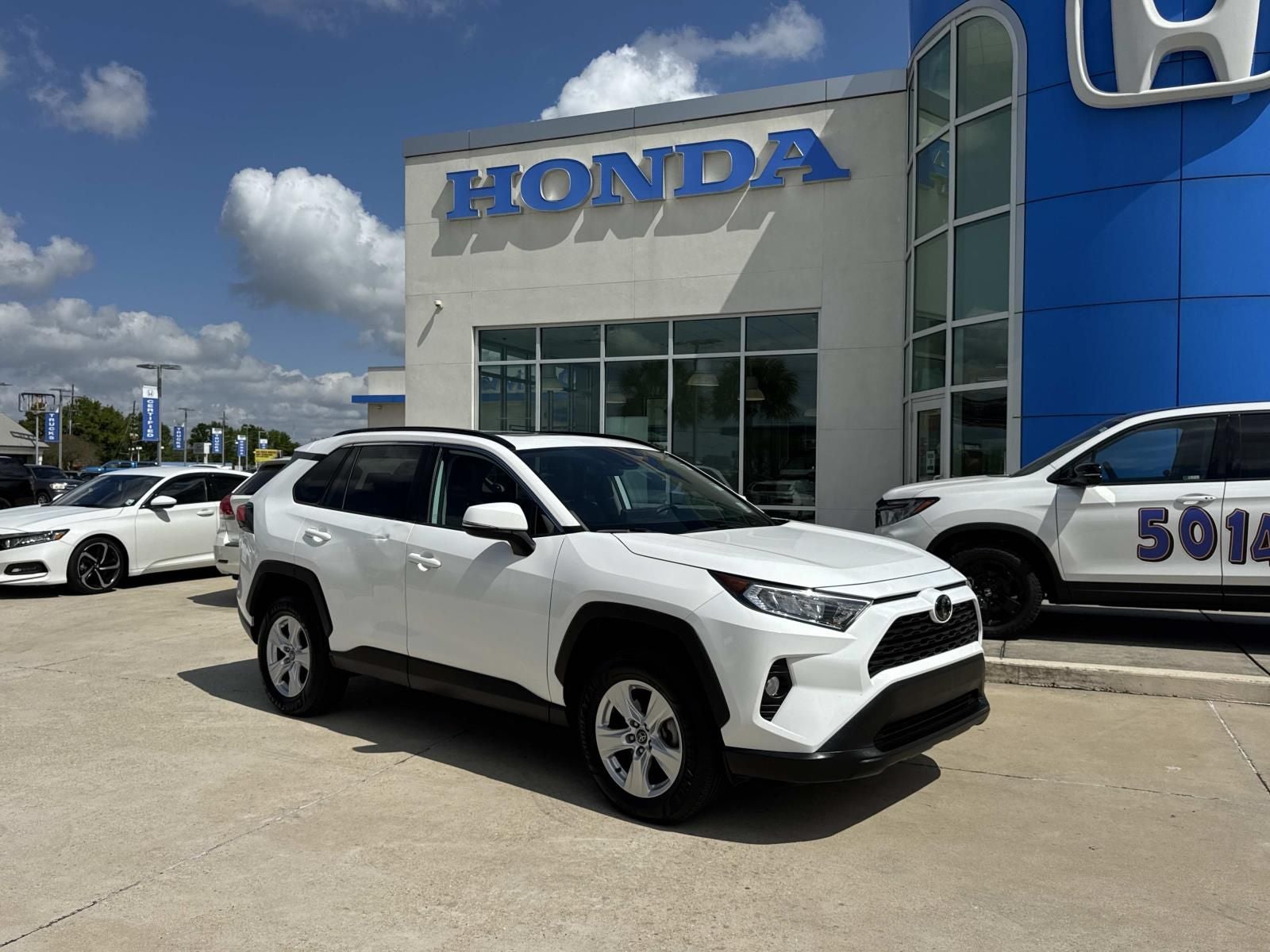 2020 Toyota RAV4 XLE