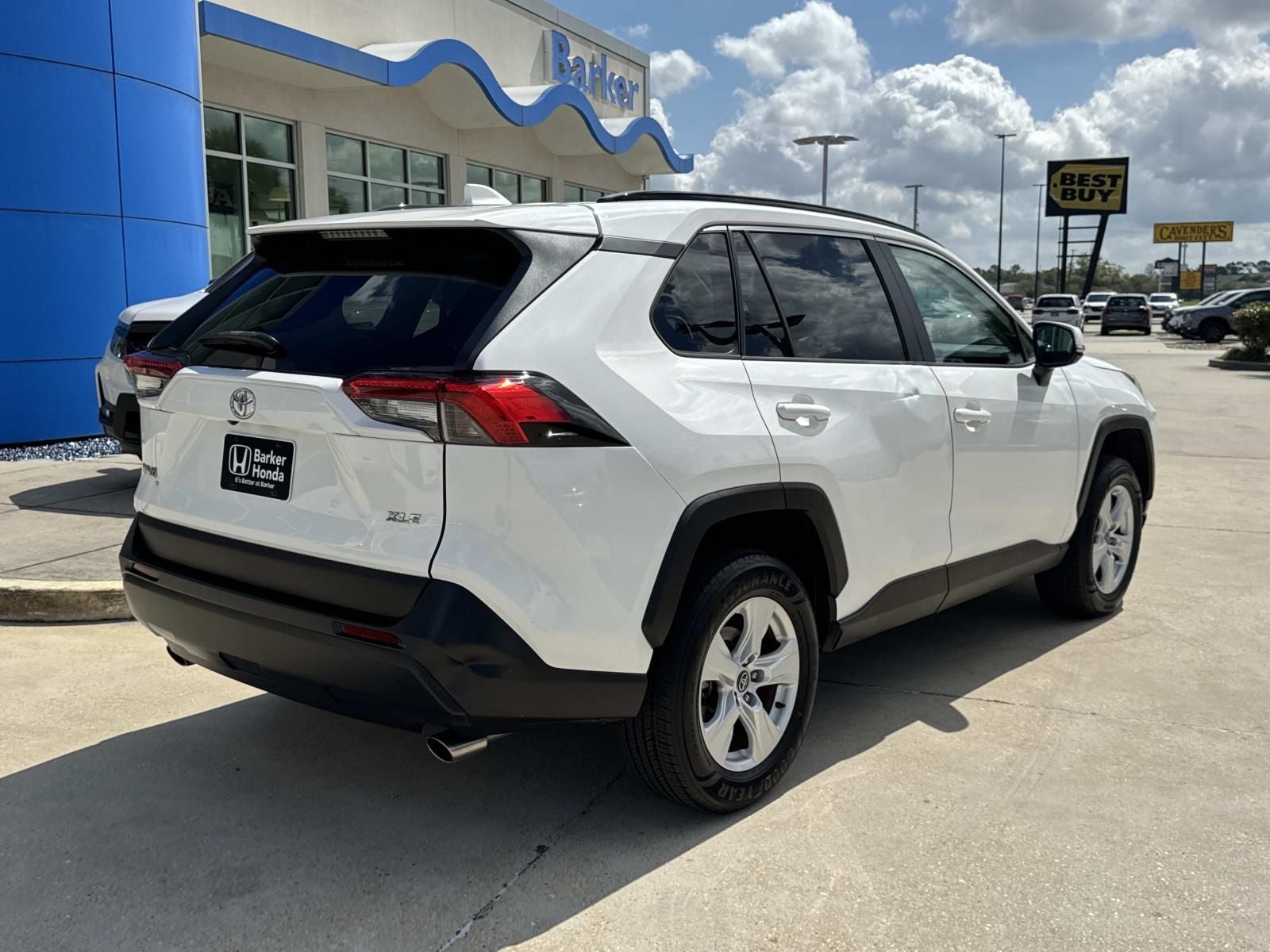 2020 Toyota RAV4 XLE