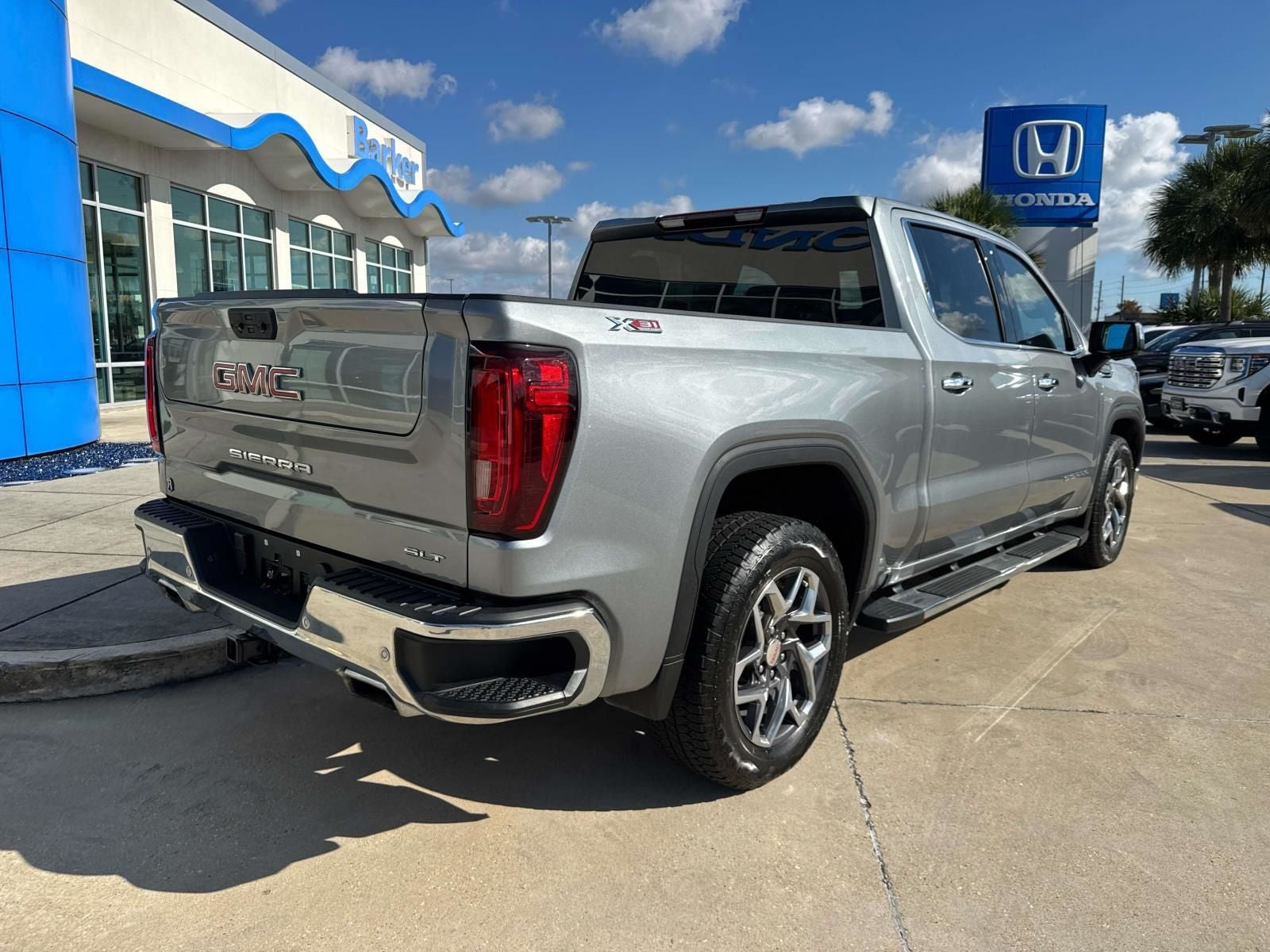 2023 GMC Sierra 1500 SLT
