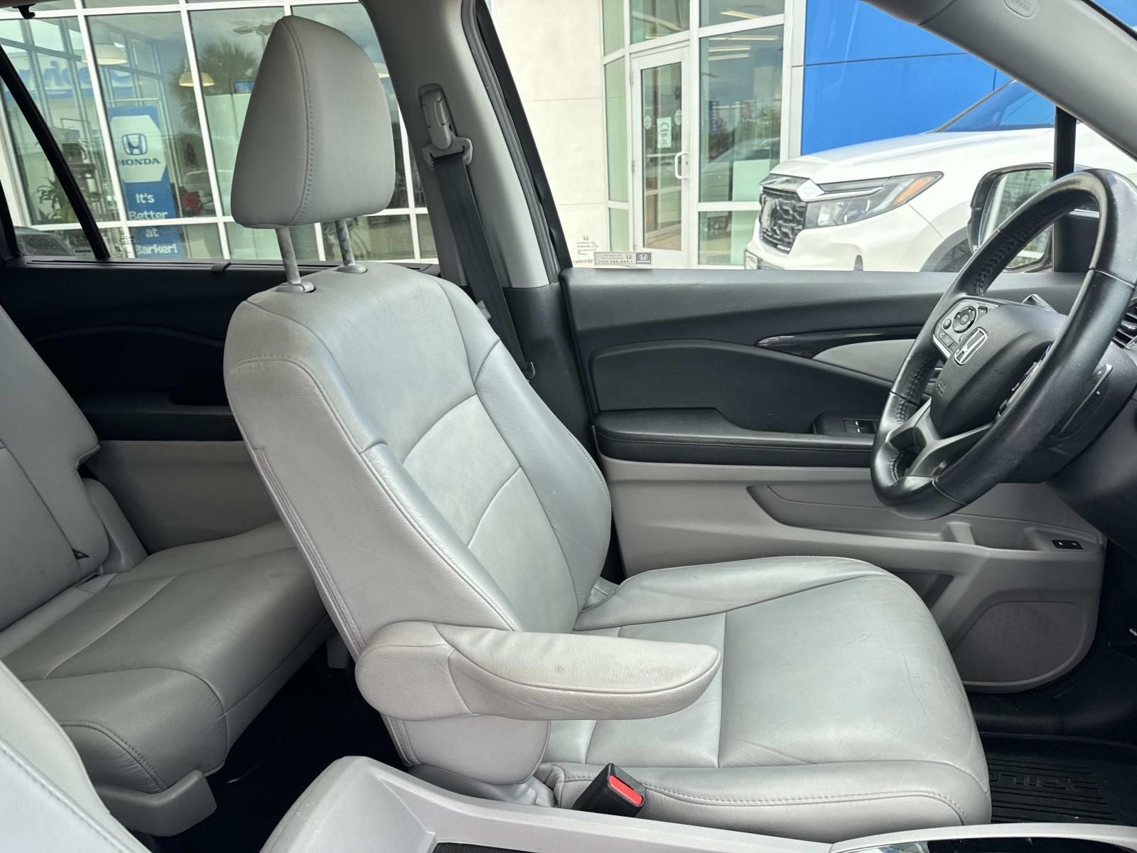 2022 Honda Pilot Touring 7 Passenger