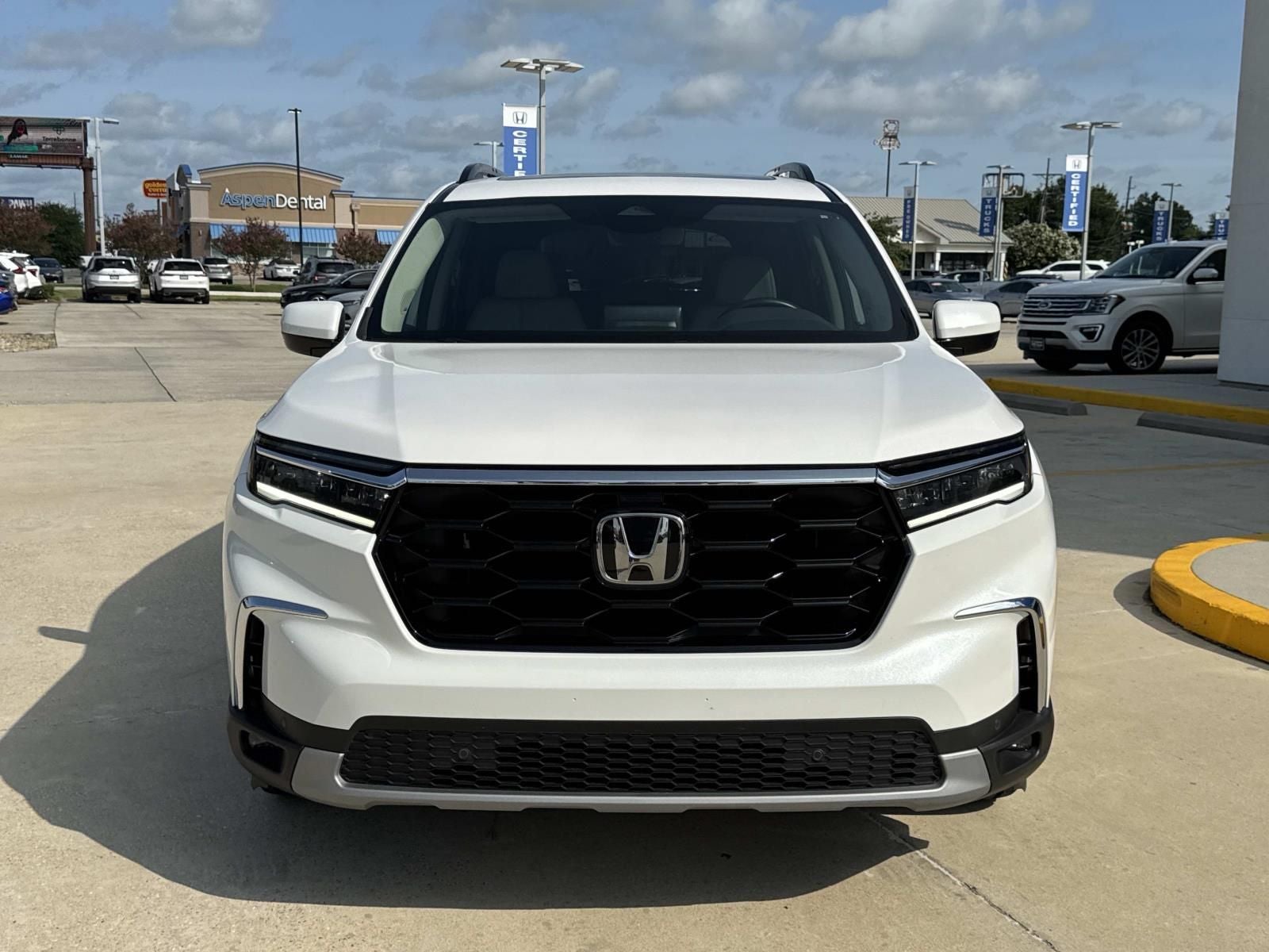 2024 Honda Pilot Touring