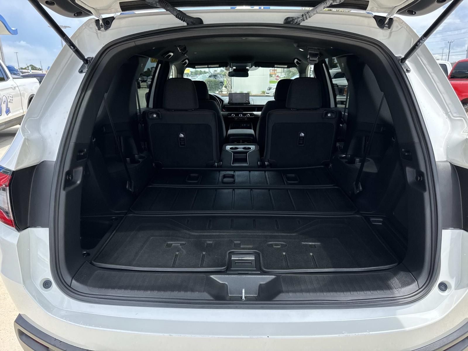 2025 Honda Pilot Sport