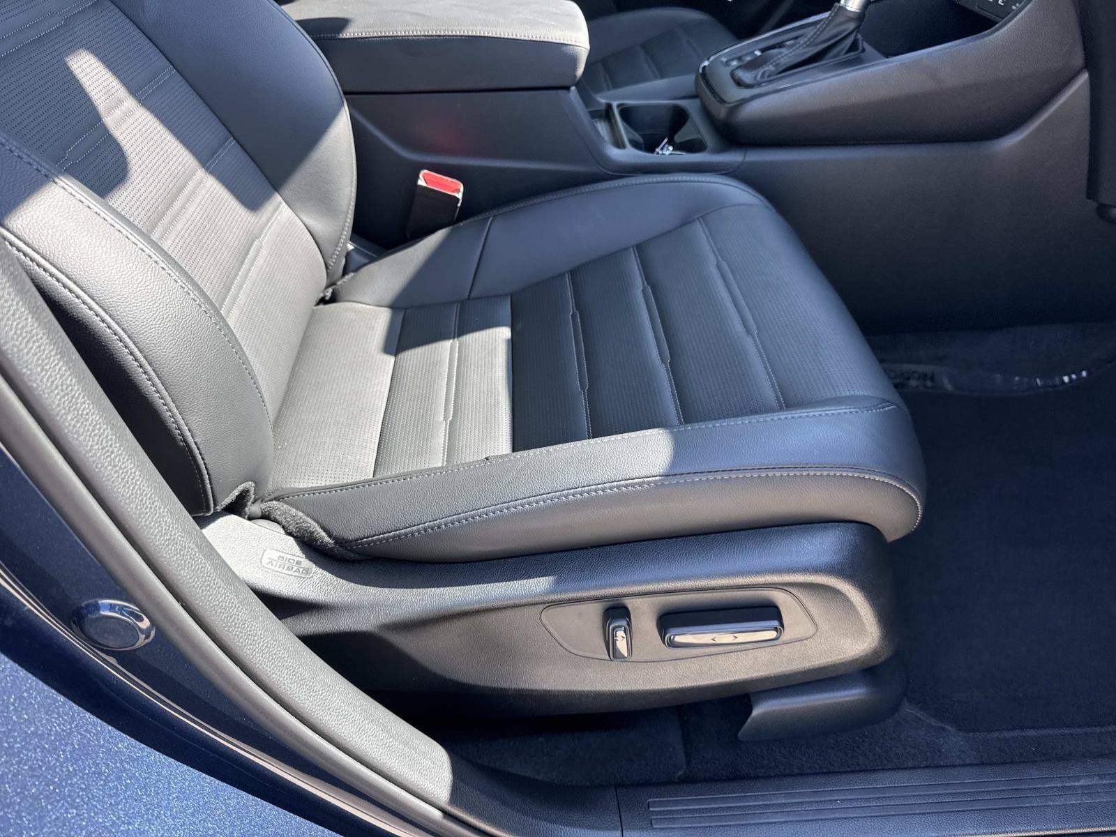 2025 Honda CR-V EX-L - Photo 12