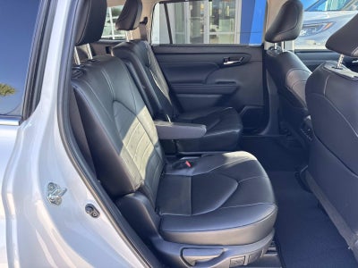 2024 Toyota Highlander XLE