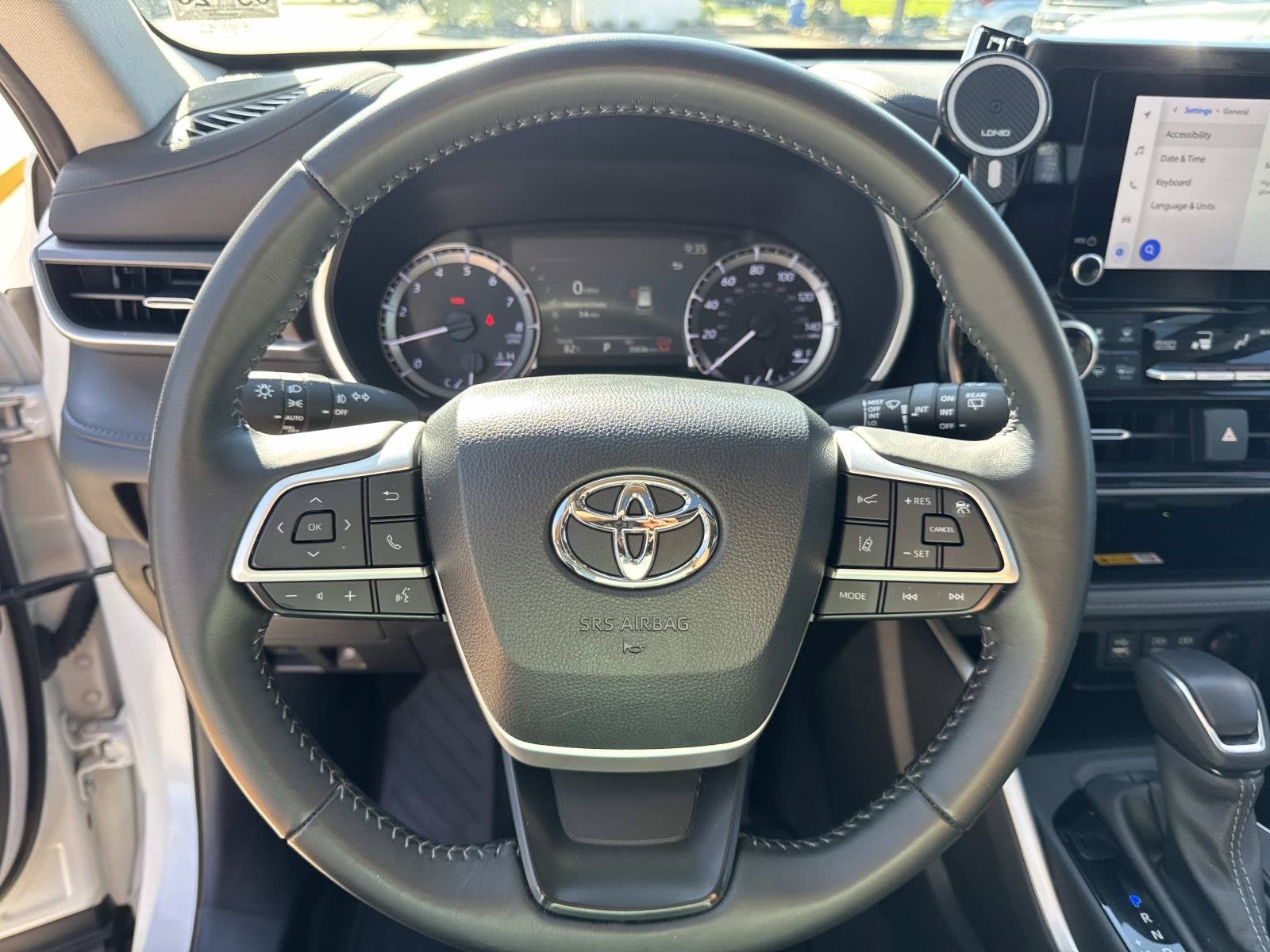 2024 Toyota Highlander XLE