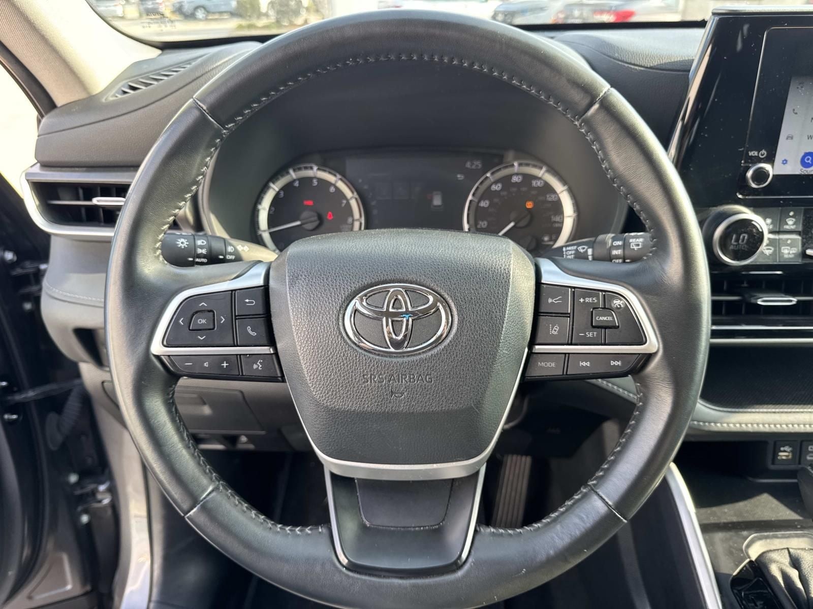 2024 Toyota Highlander LE