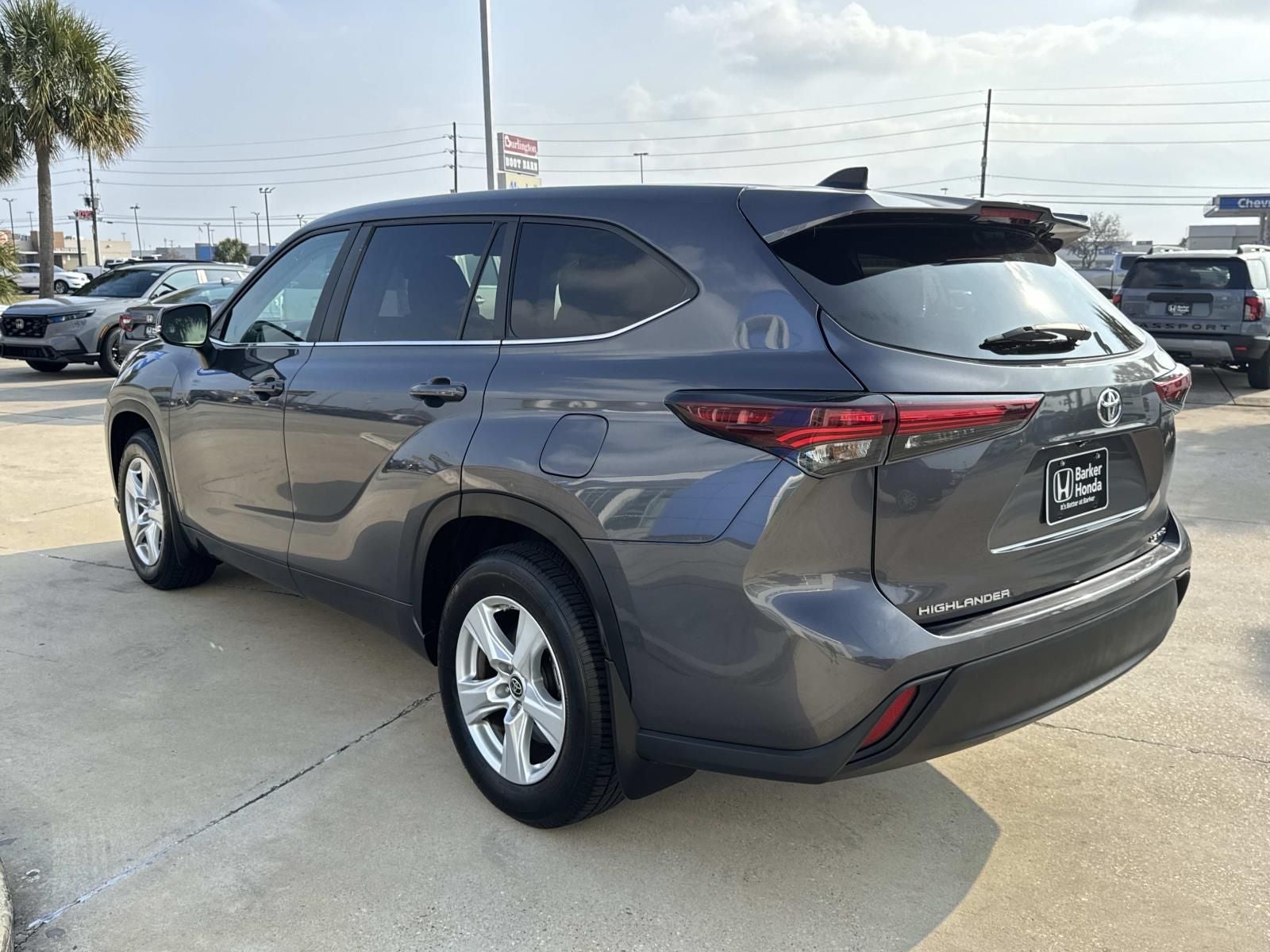 2024 Toyota Highlander LE