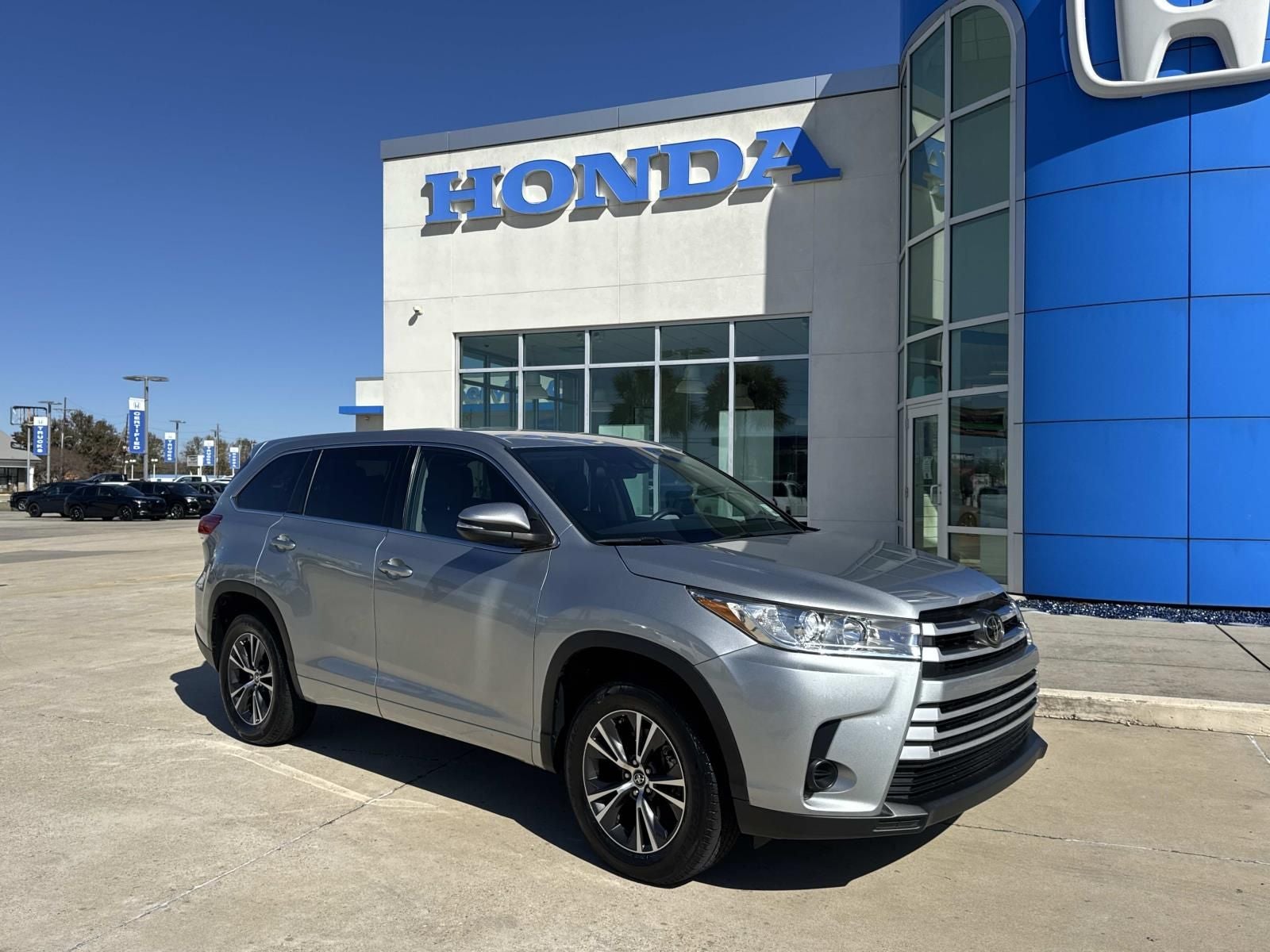 2017 Toyota Highlander LE