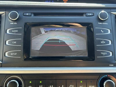 2017 Toyota Highlander LE