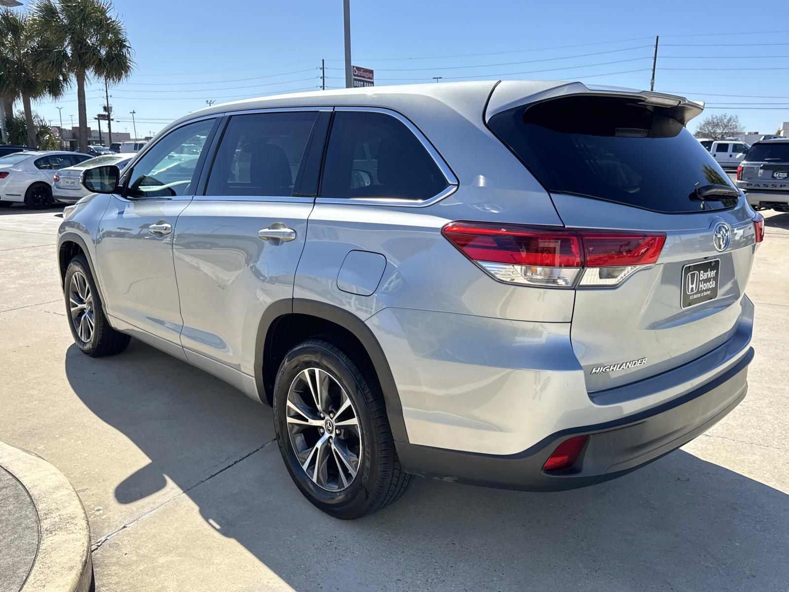 2017 Toyota Highlander LE