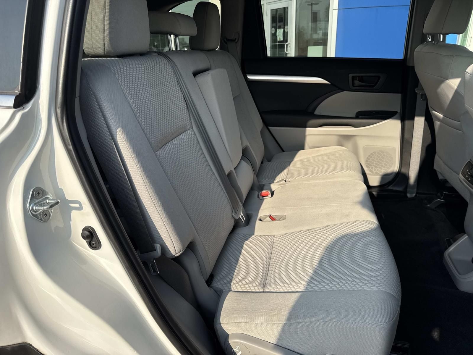 2019 Toyota Highlander LE