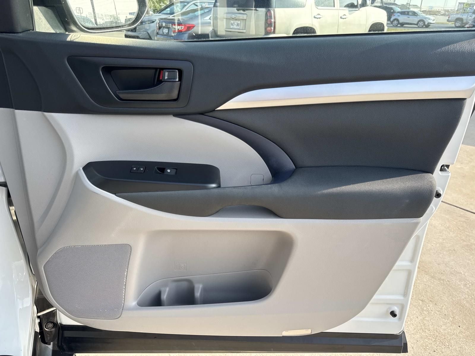 2019 Toyota Highlander LE