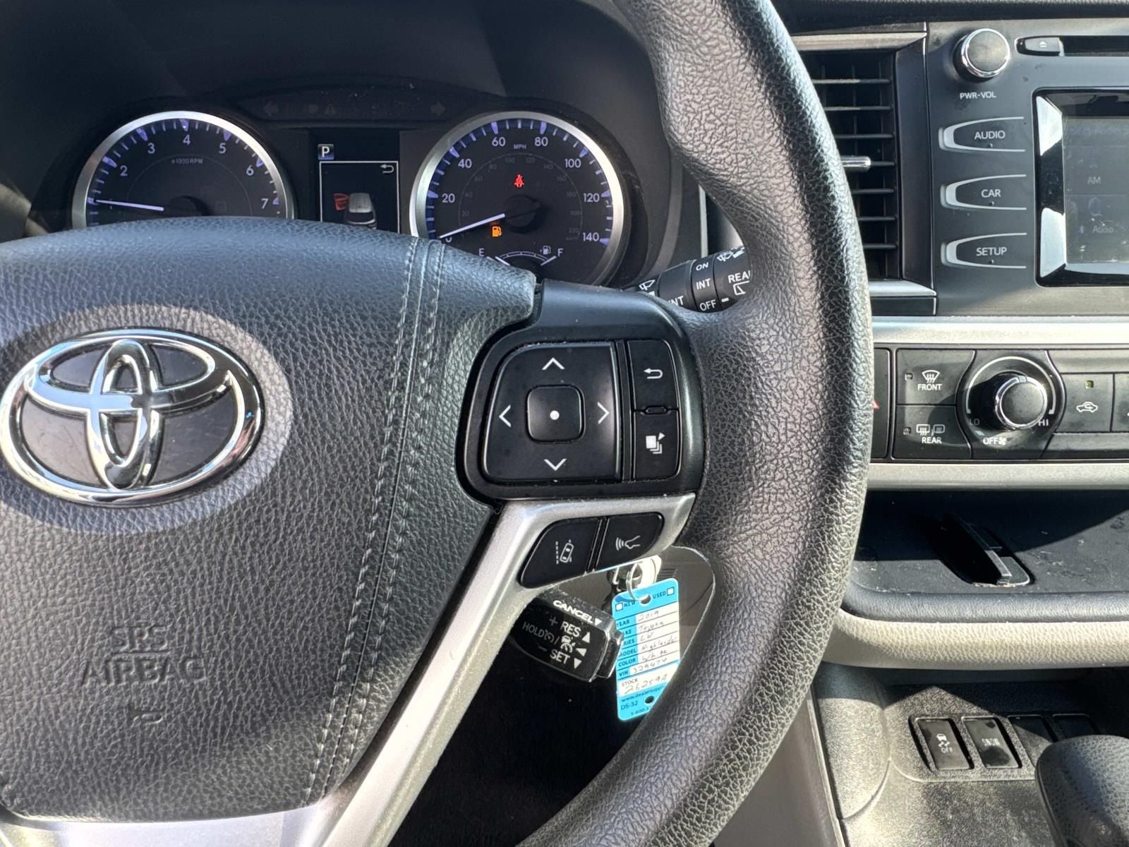 2019 Toyota Highlander LE