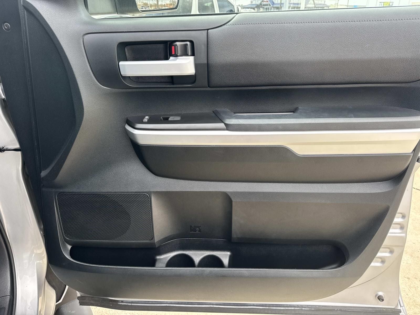 2017 Toyota Tundra SR5