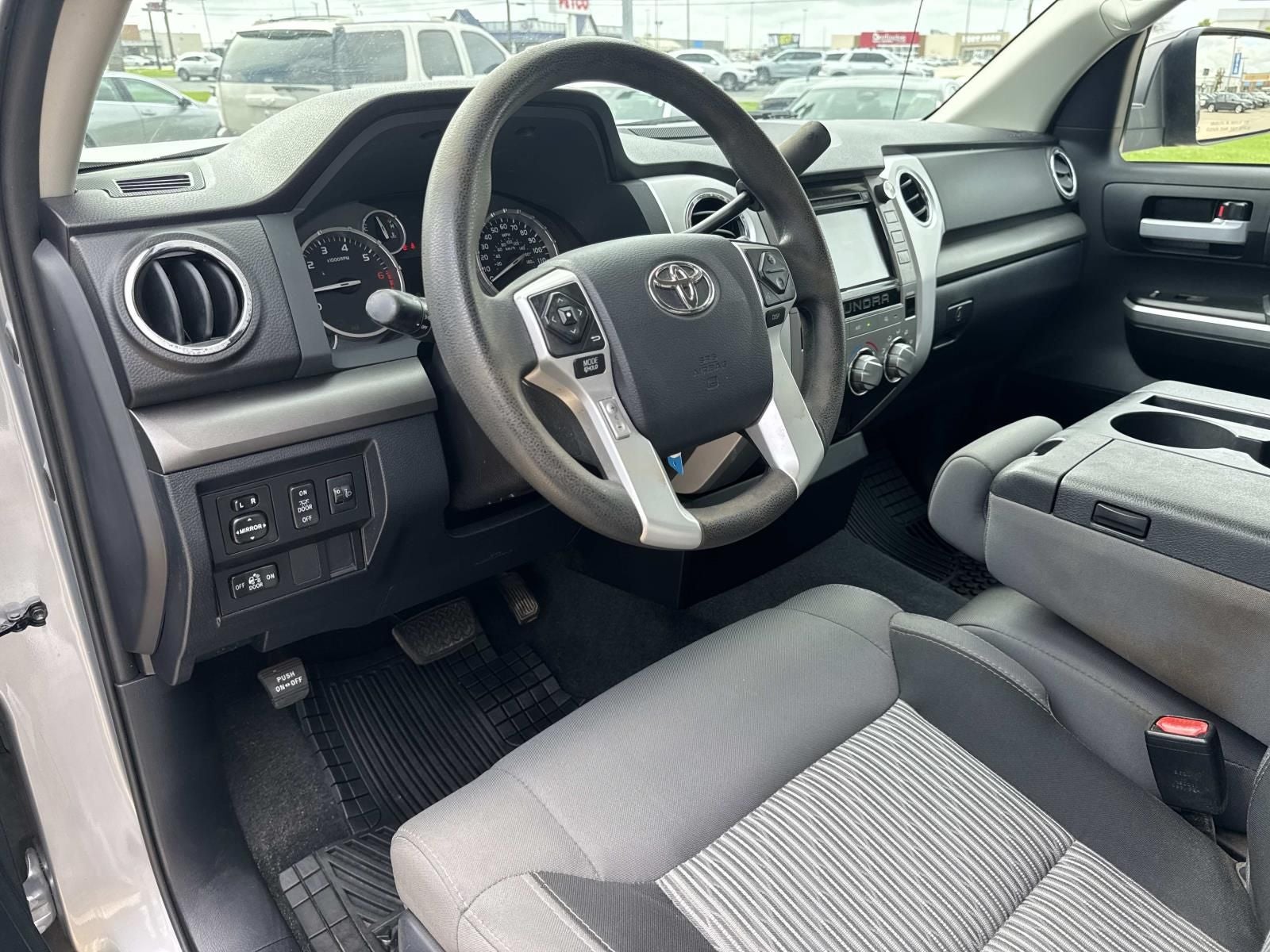 2017 Toyota Tundra SR5