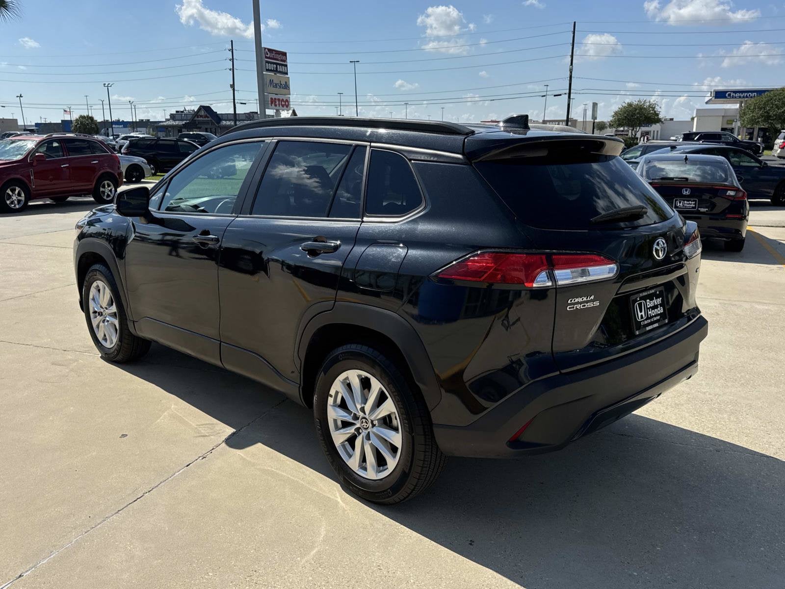 2025 Toyota Corolla Cross LE