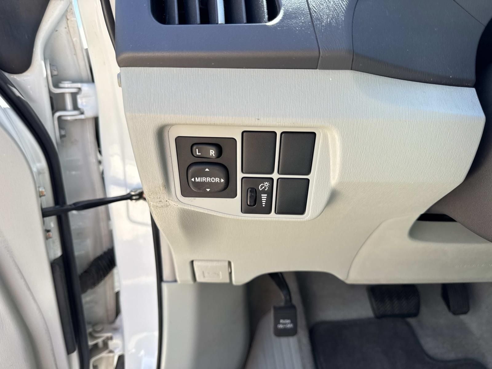 2011 Toyota Prius Two