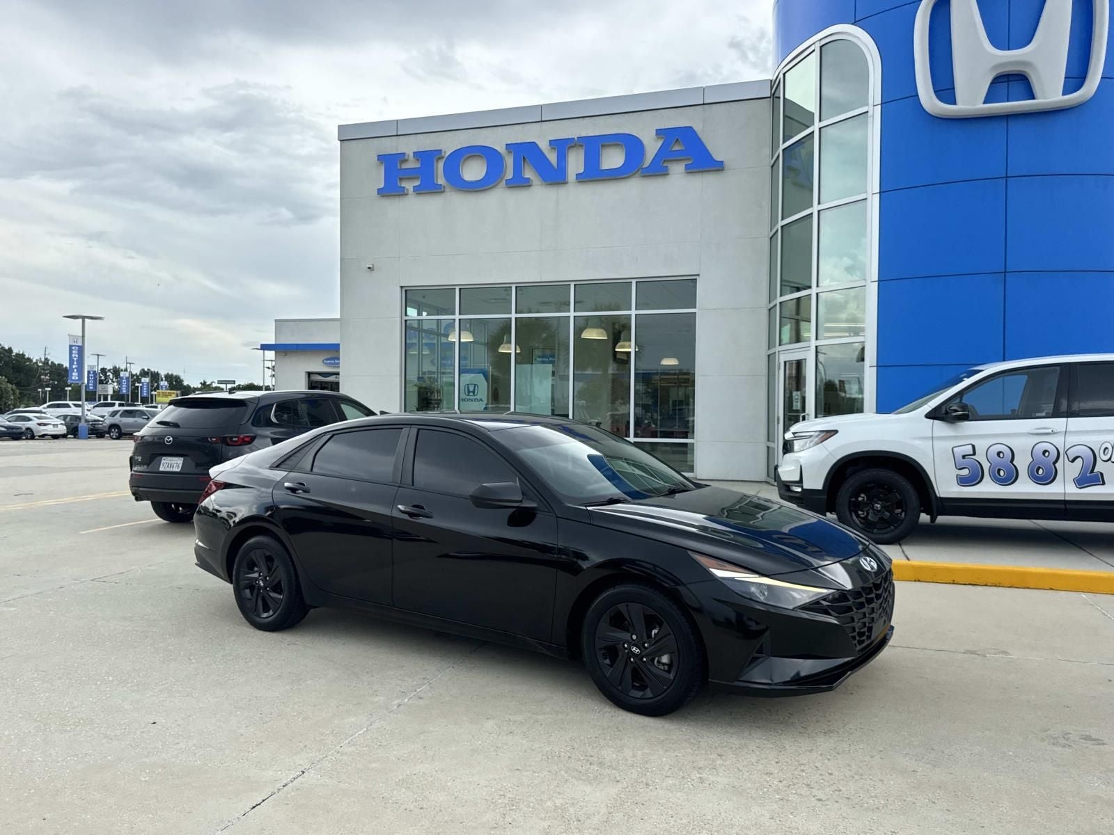 2022 Hyundai Elantra SEL