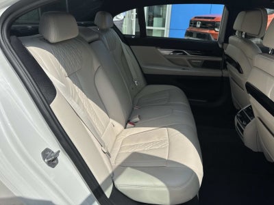 2020 BMW 7 Series 740i