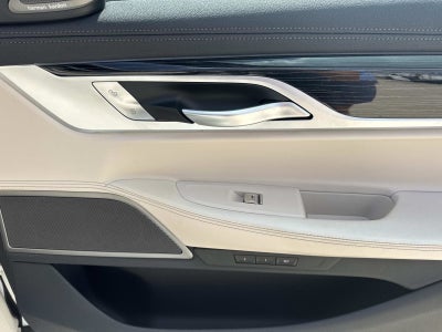 2020 BMW 7 Series 740i