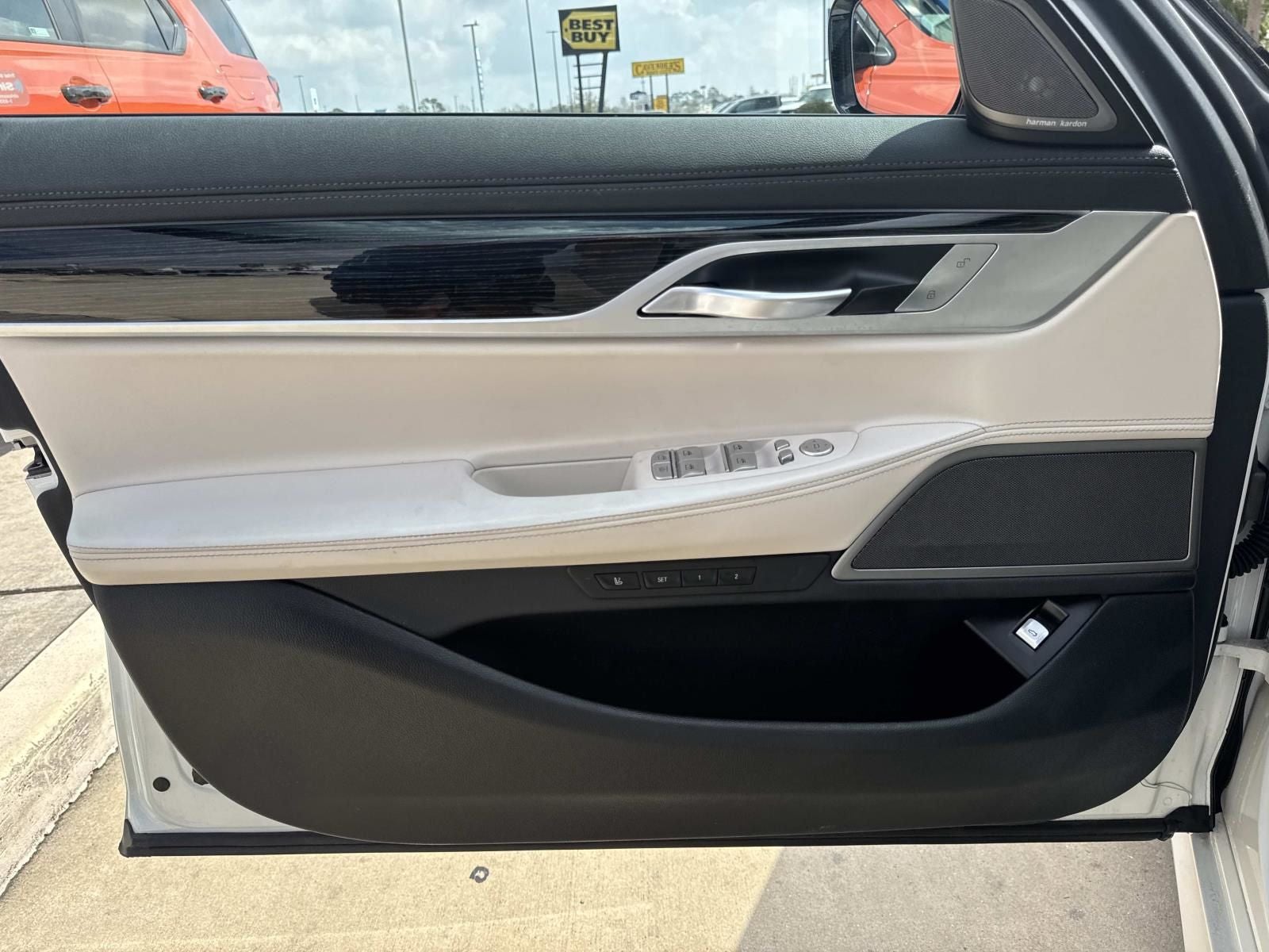 2020 BMW 7 Series 740i