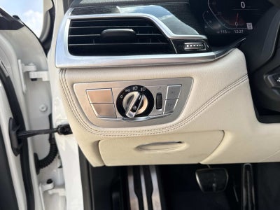 2020 BMW 7 Series 740i